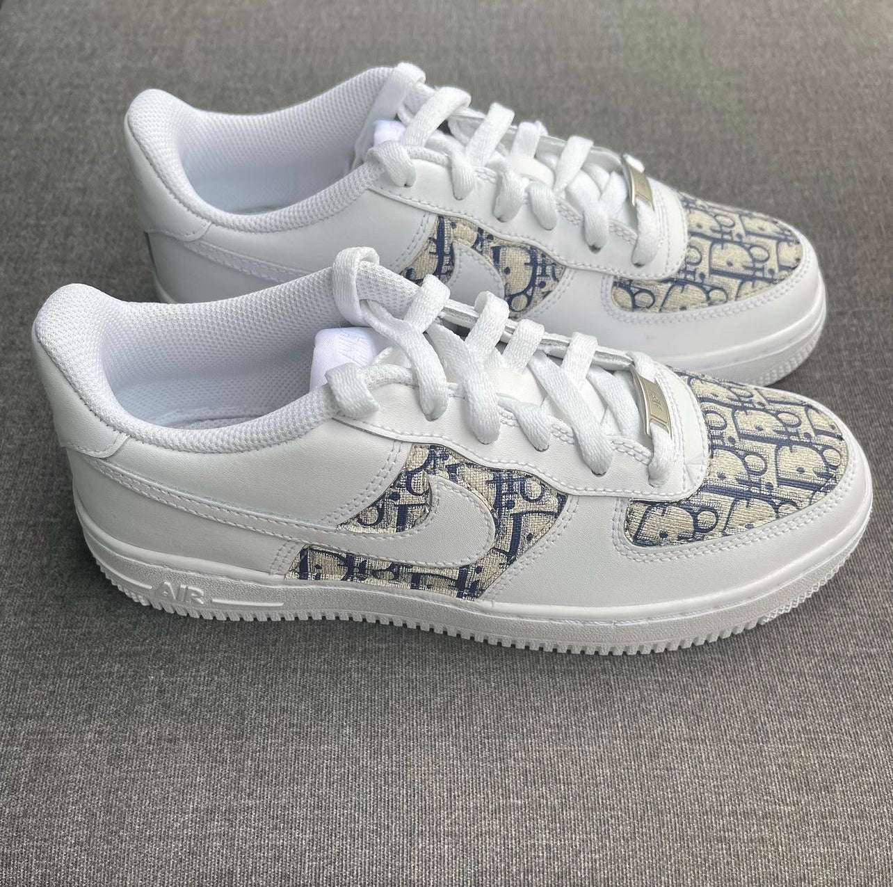 Weiß AF1 Erwachsener x CD Blauer Stoff