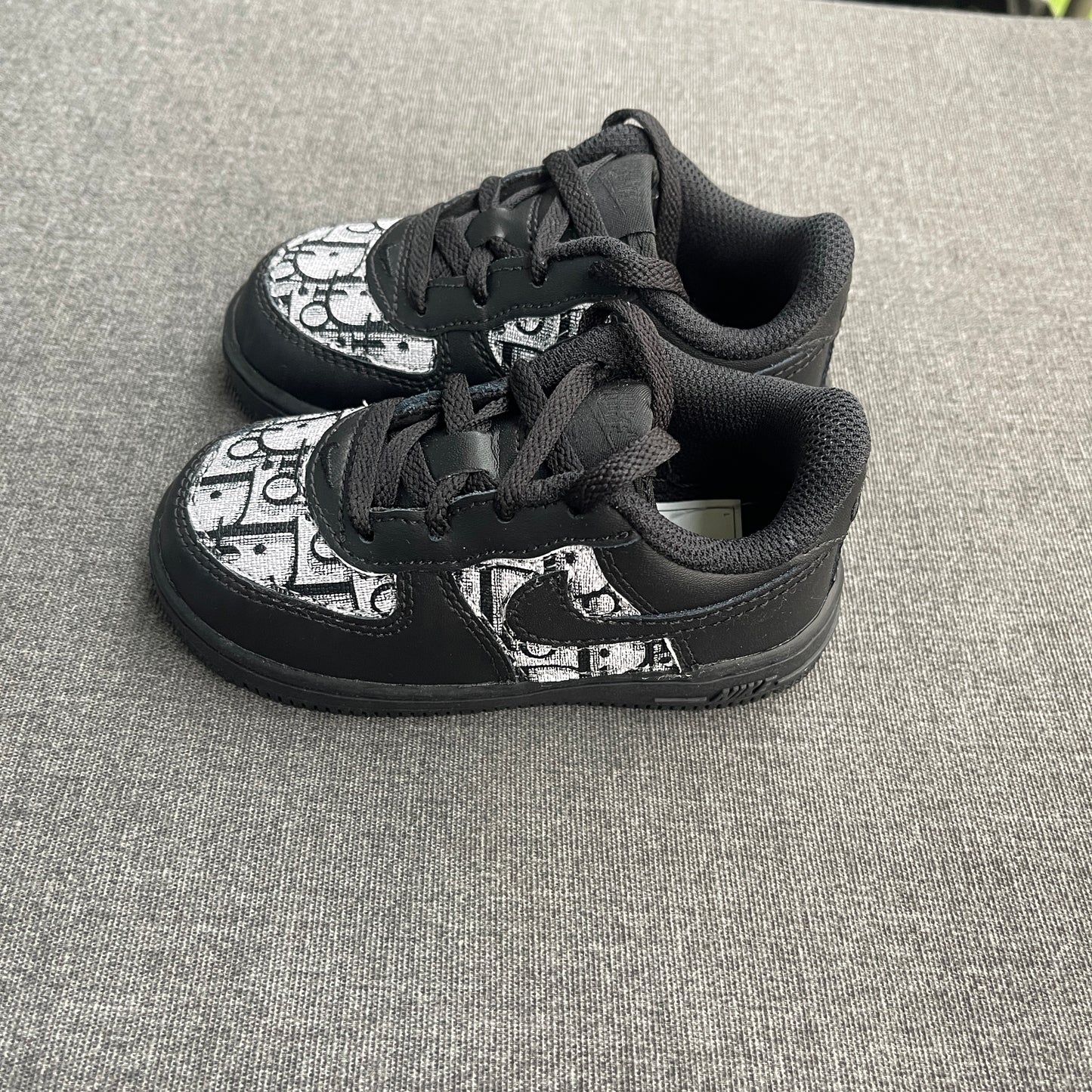 Black AF1 x CD Black KLITTENBAND SCHOENEN